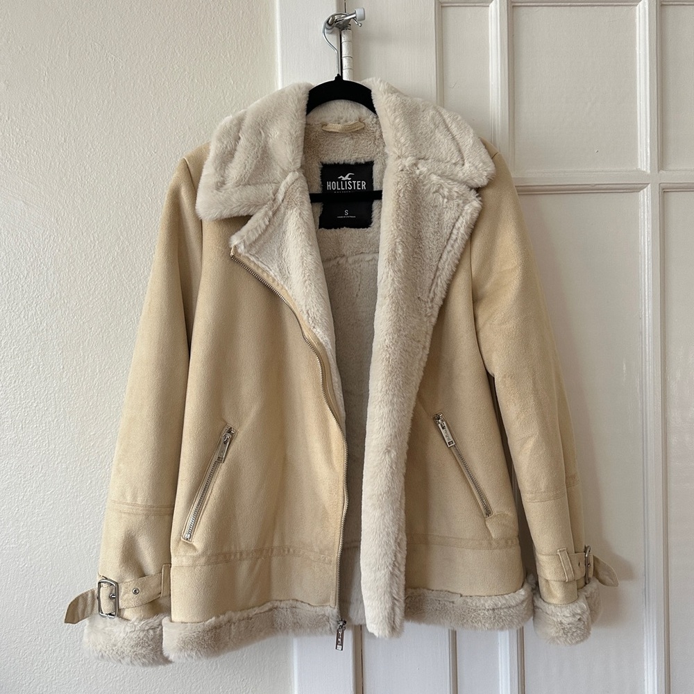 Hollister Faux Fur Suede Coat, Oversized shearling biker jacket. Winter/Fall